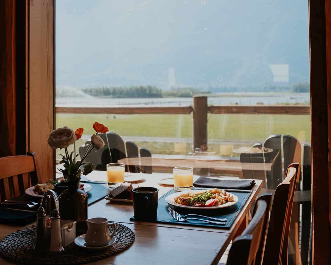 Breakfast at the fraser river lodge