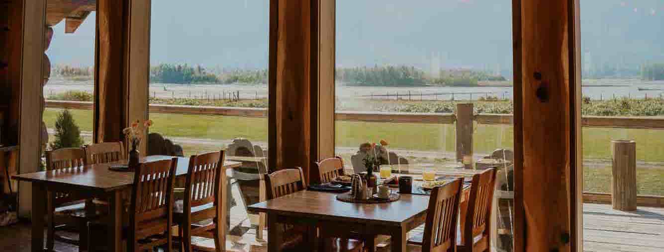 breakfast in the lounge