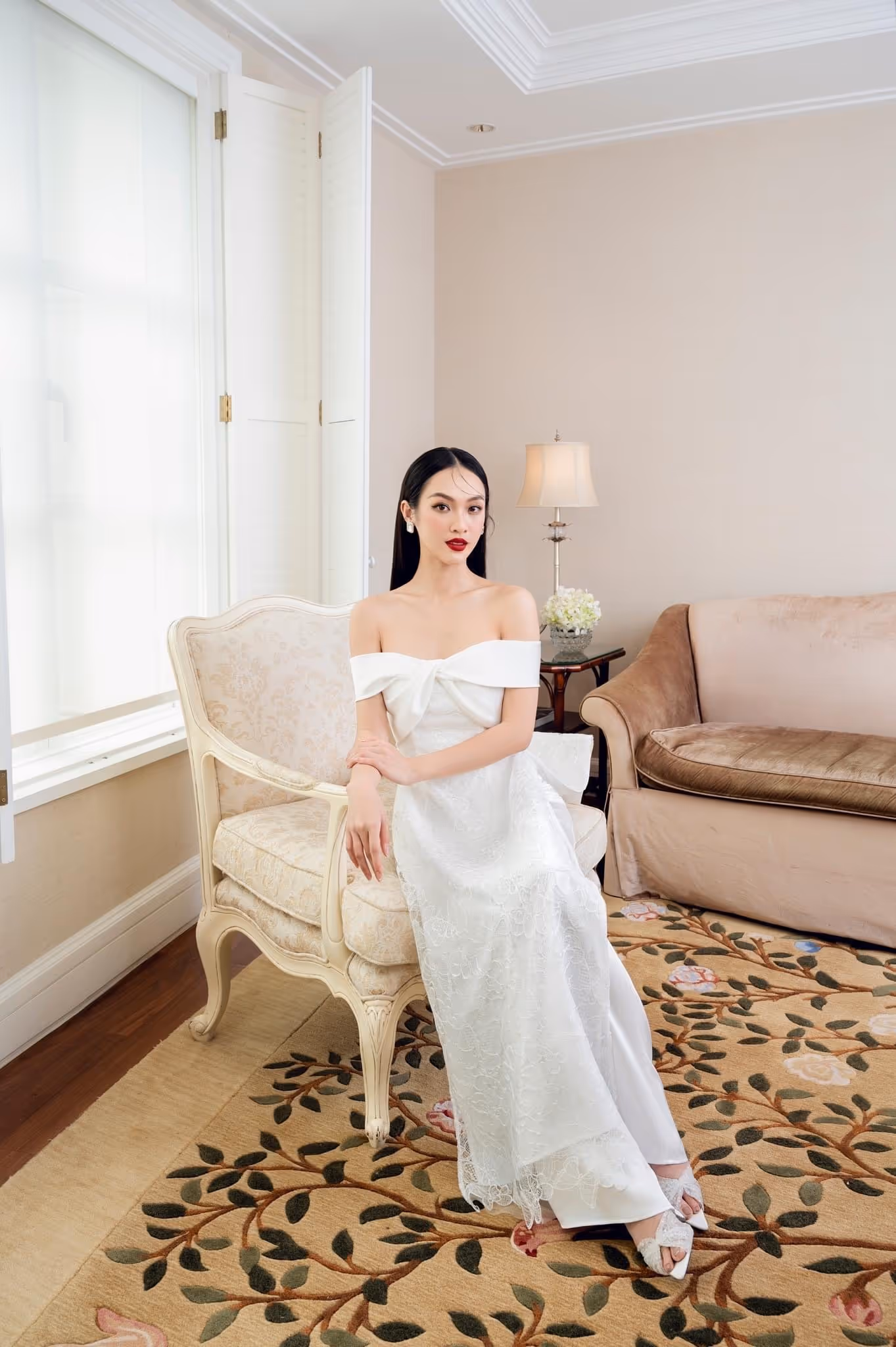 SET AODAI WHITE HOLIDAY 2 x QUAN AODAI