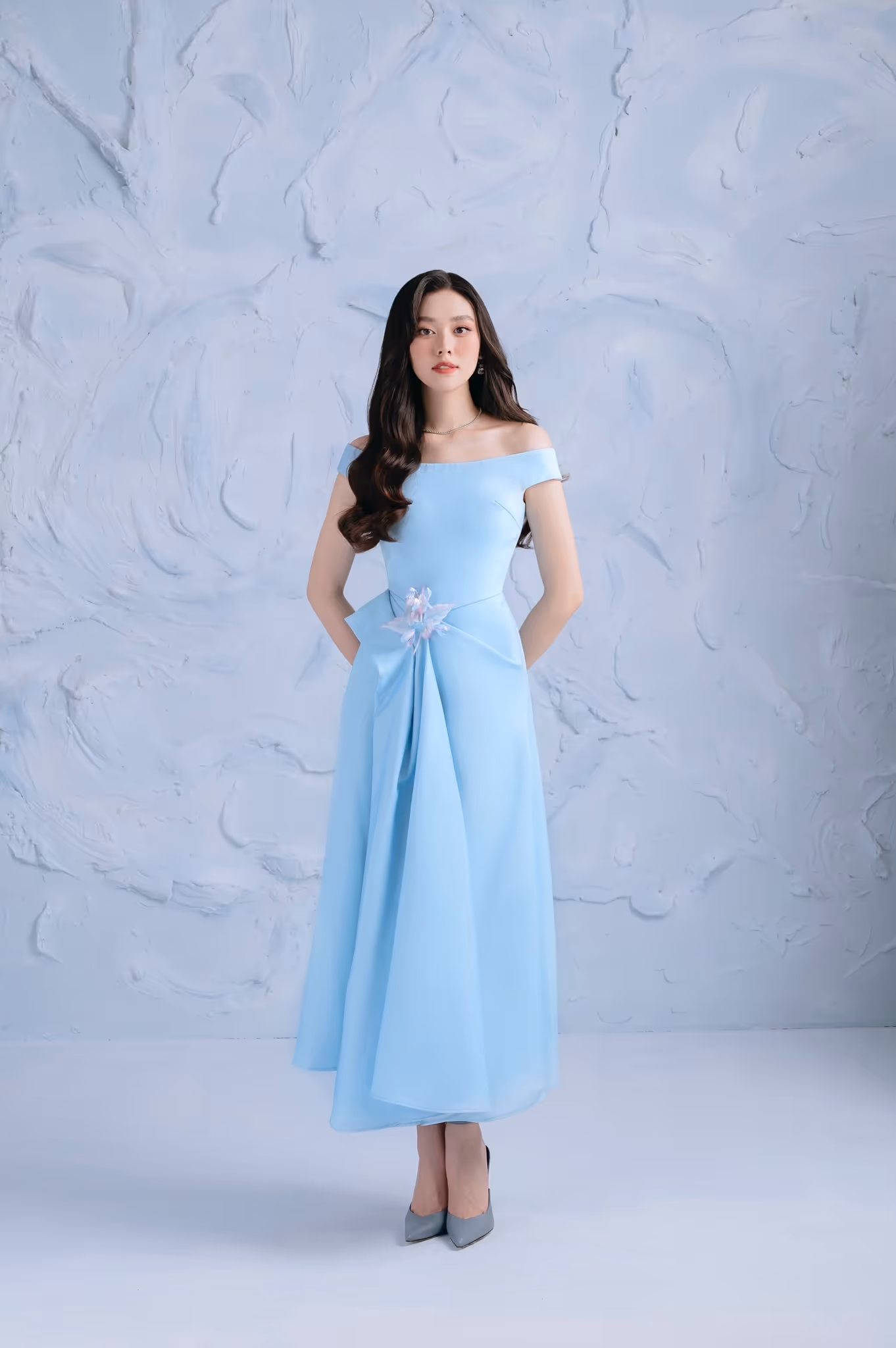 RAINBOW SIGNATURE FLOWER