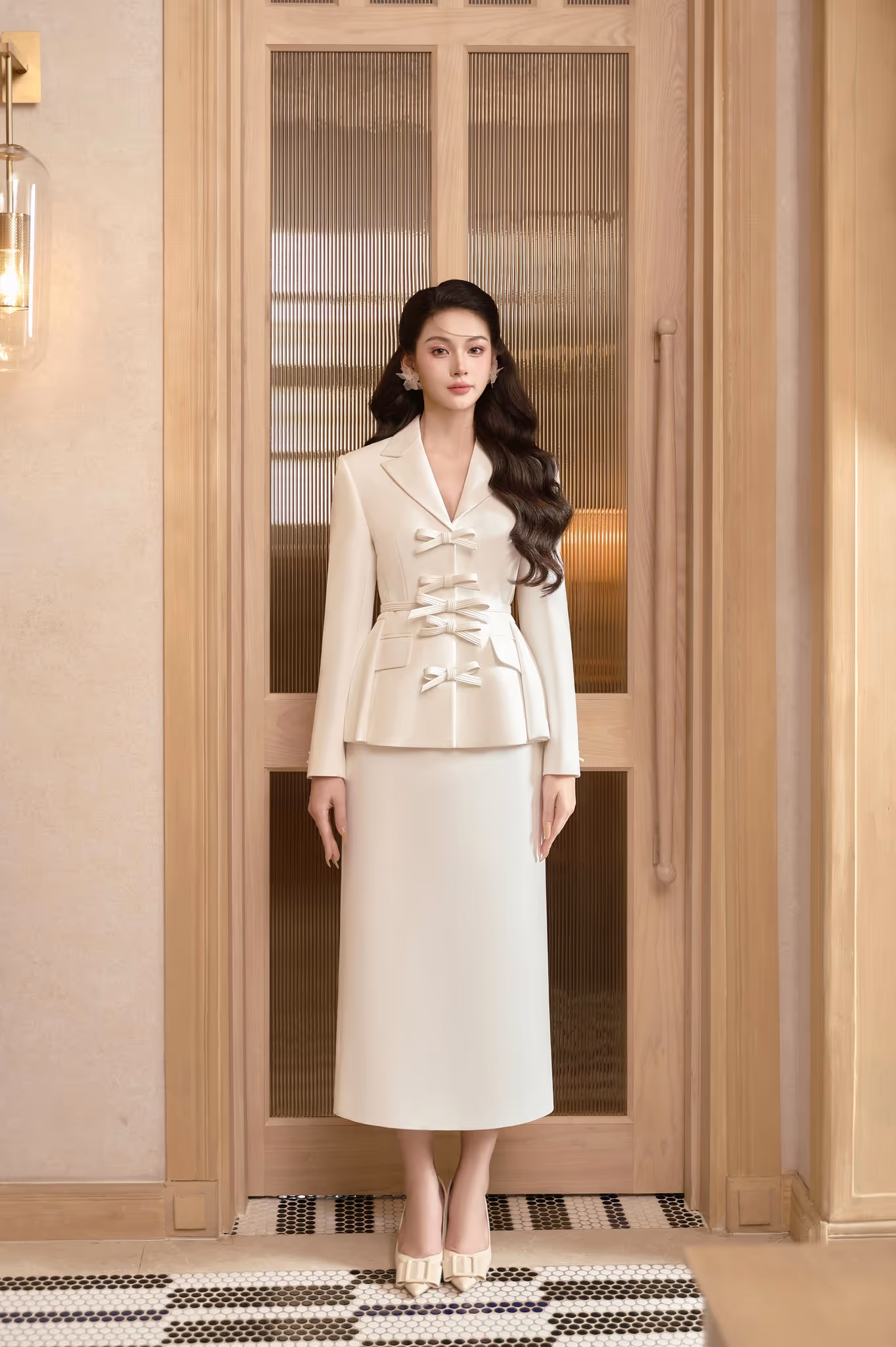 PHELAN SUIT