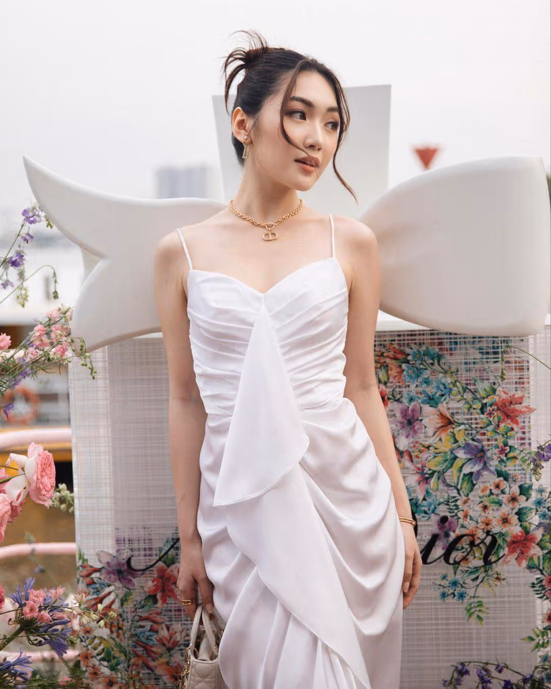 WHITE PLAN X CHLOE NGUYỄN