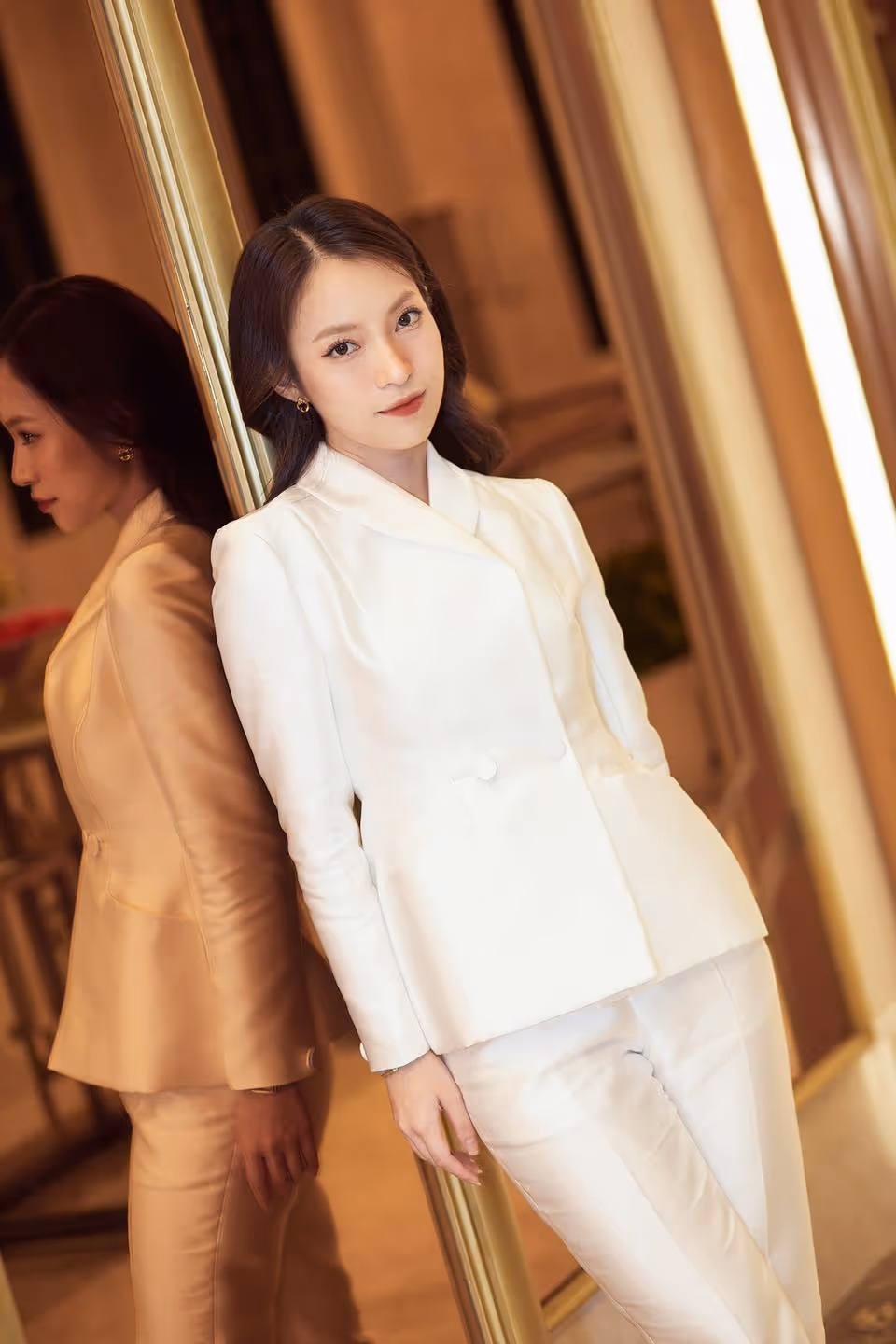 WHITE PLAN X MC KHÁNH VY