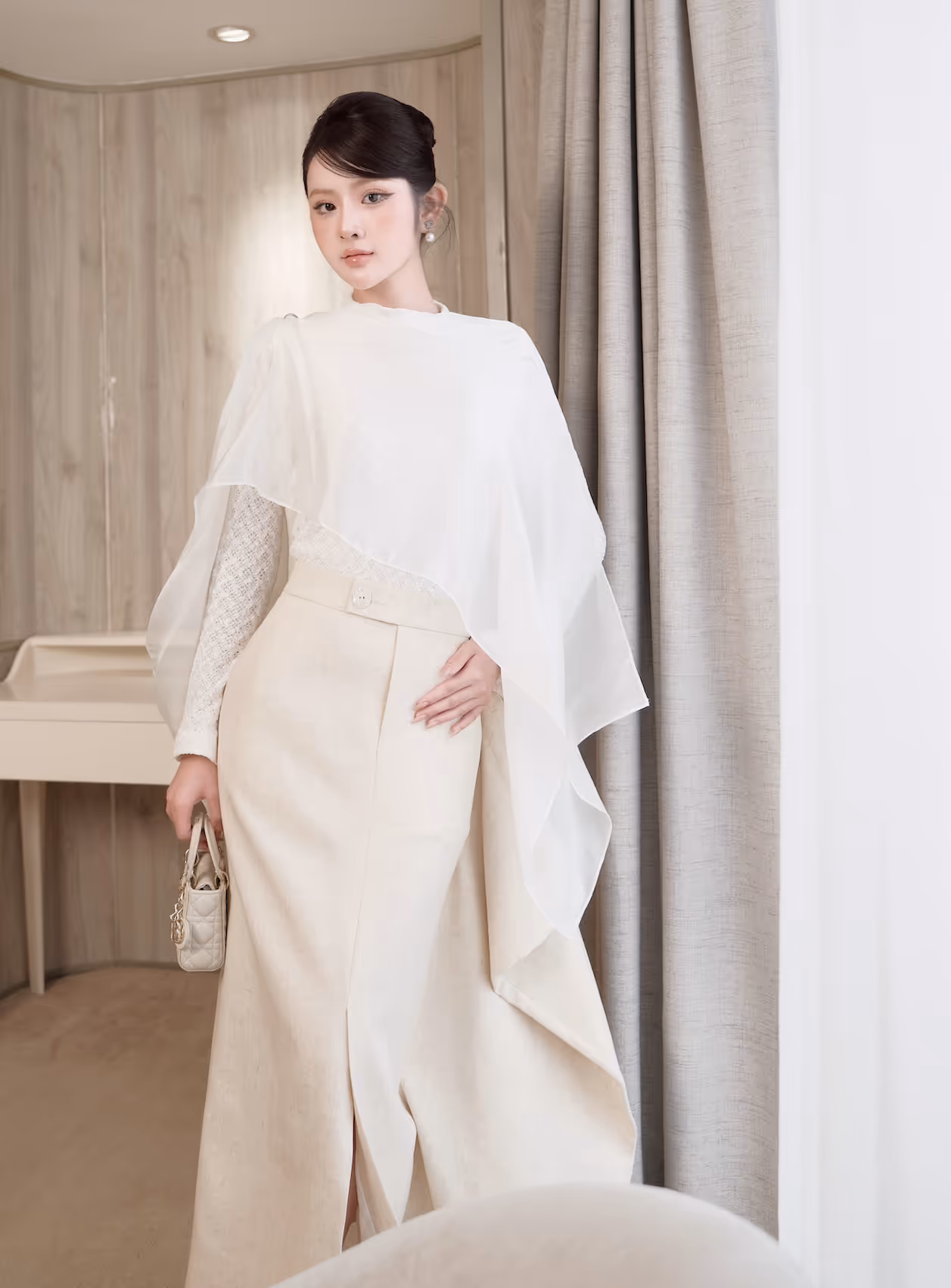 STEVIE TOP X ALMOND SKIRT