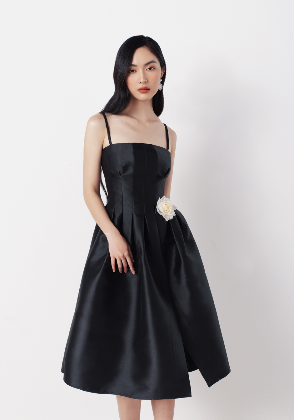 HELLY DRESS WHITE ROSE BLACK