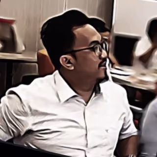 Headshot of Raymon Jao