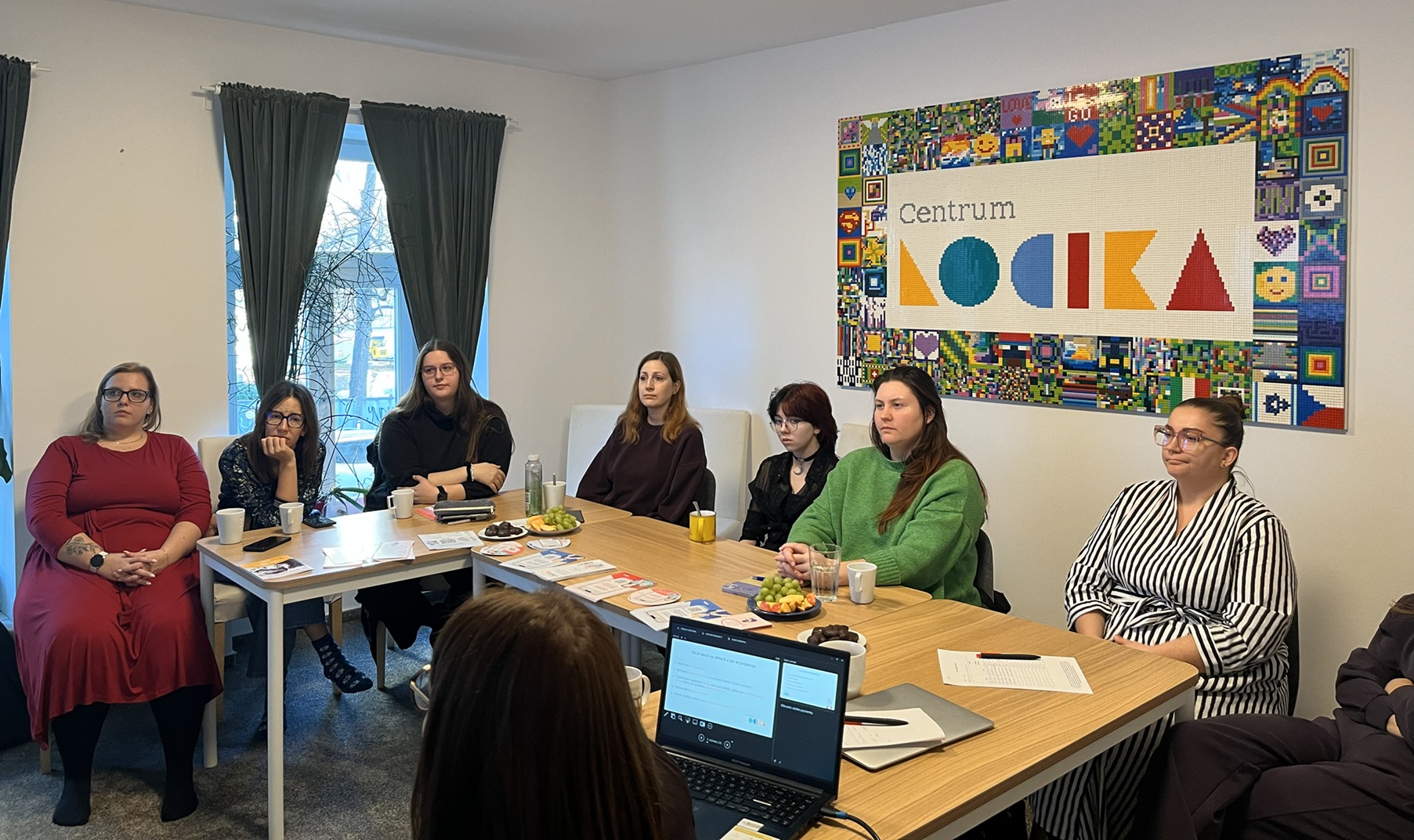 Představili jsme naše krizové poradenství, služby pro rodiny i programy vzdělávacího centra.