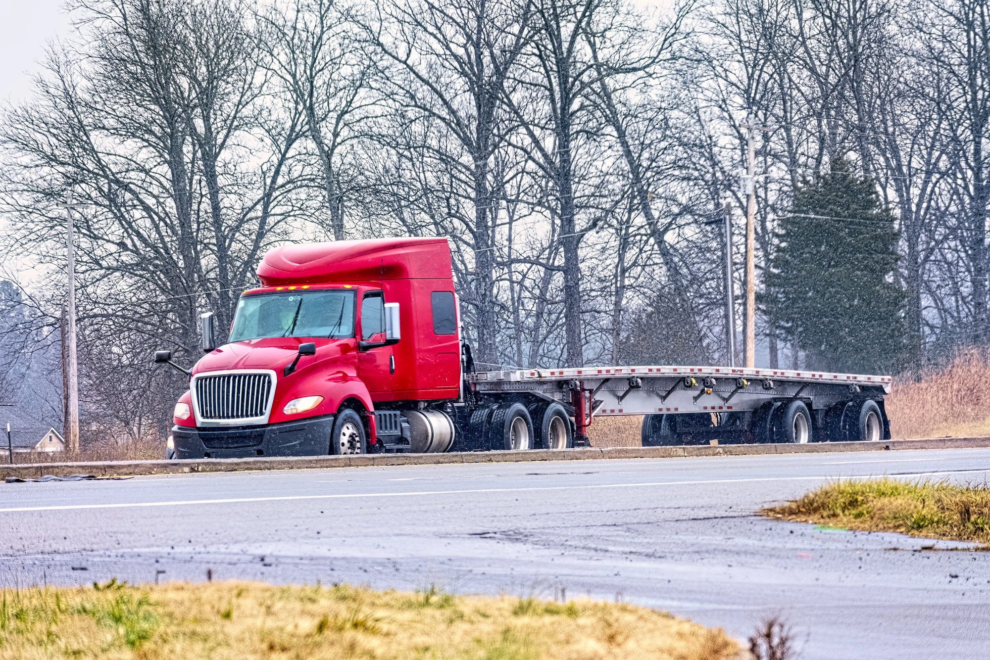 Oversized, Heavy, or Unusual Loads: Why Flatbed Trucks Are the Go-To Choice