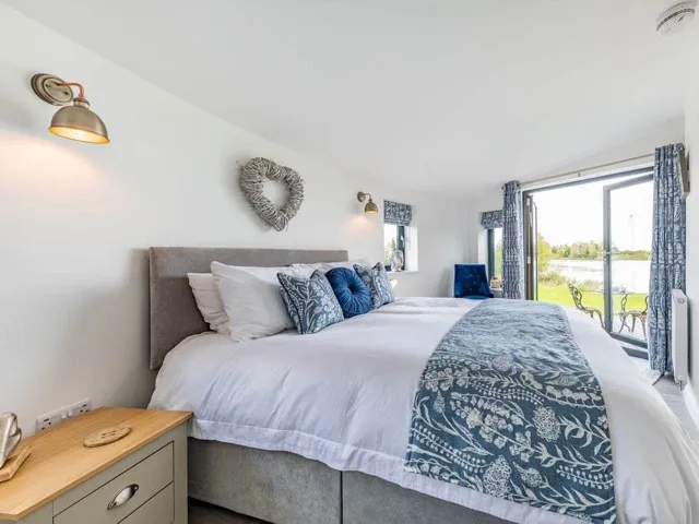 bedroom in two bed lodge