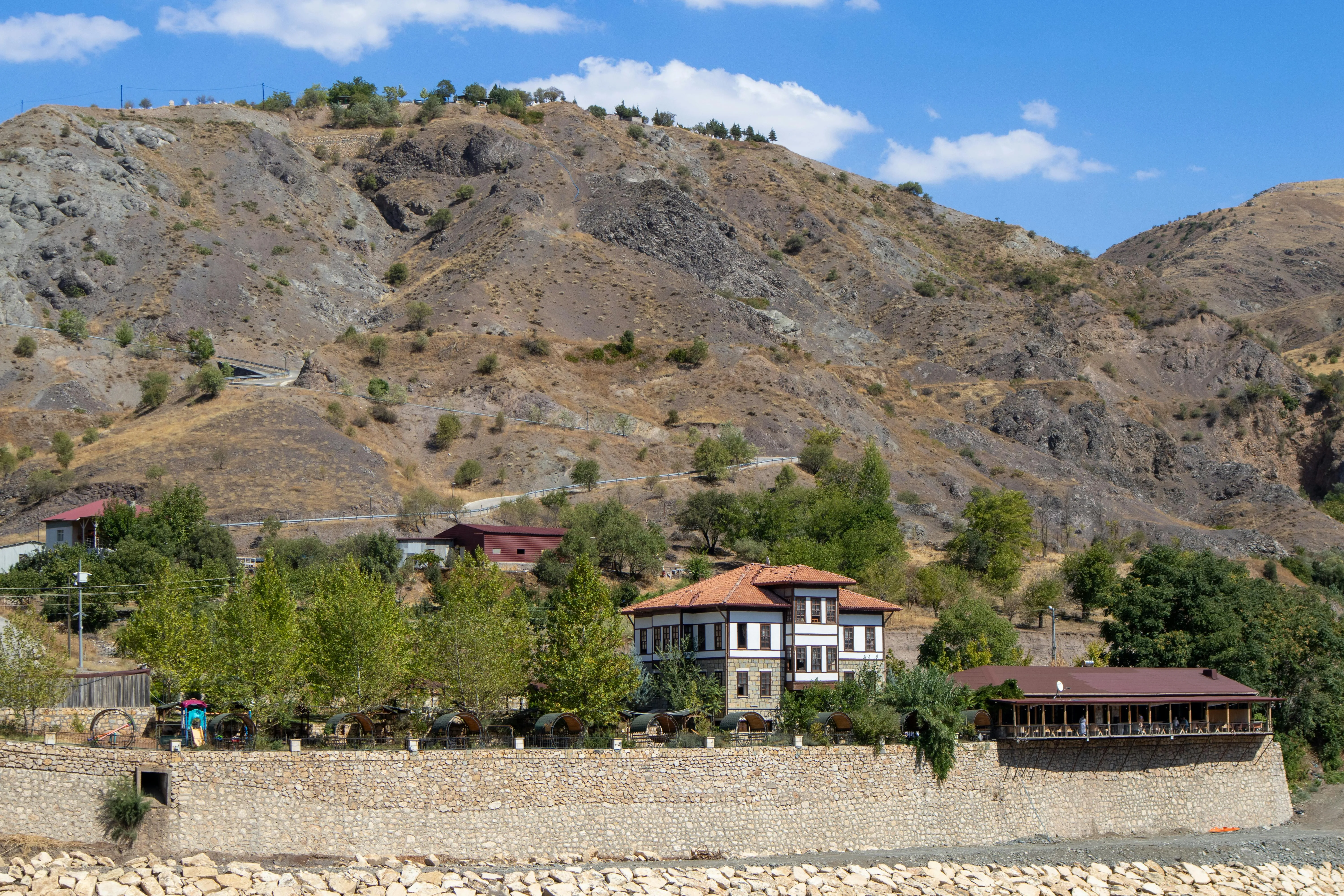 Competing with Vacasa, Sonder & Evolve: A Practical Playbook for Independent STR Property Managers