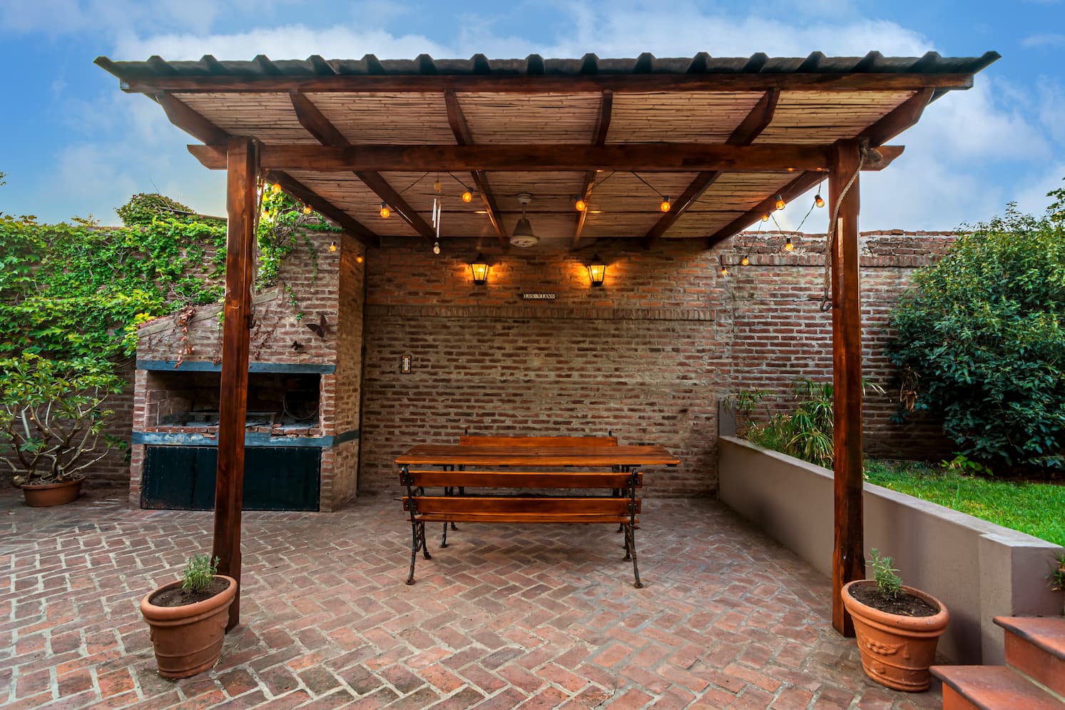 Top 6 Grills for Airbnb and Vacation Rental Properties