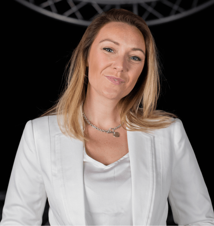 Lauren Batterby's headshot