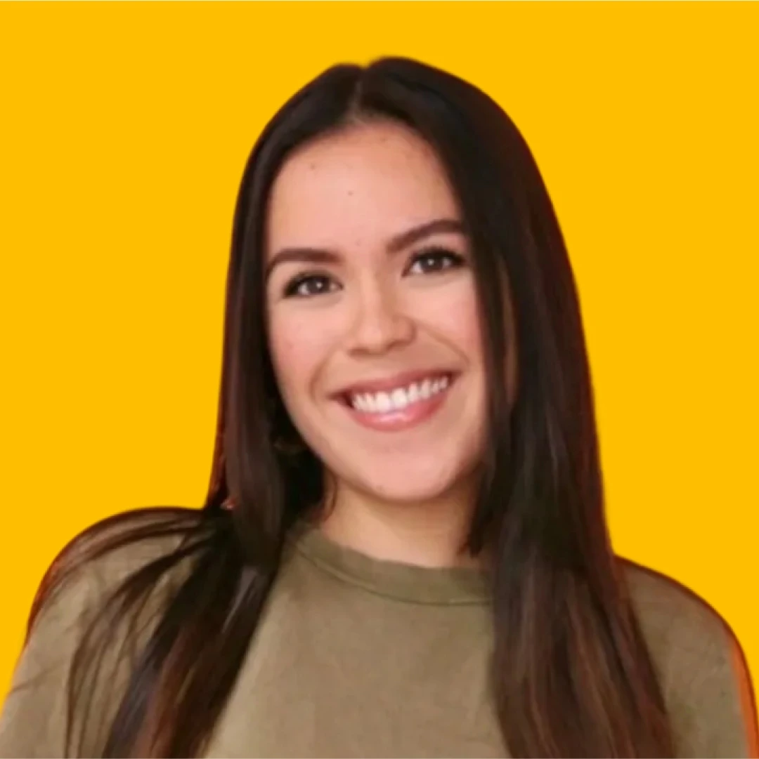 Arais's headshot against a yellow background