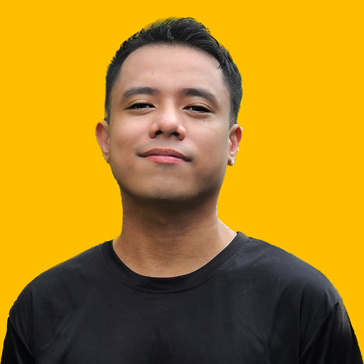 Rey's headshot against a yellow background