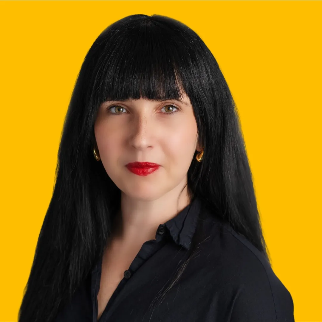 simone's headshot against a yellow background