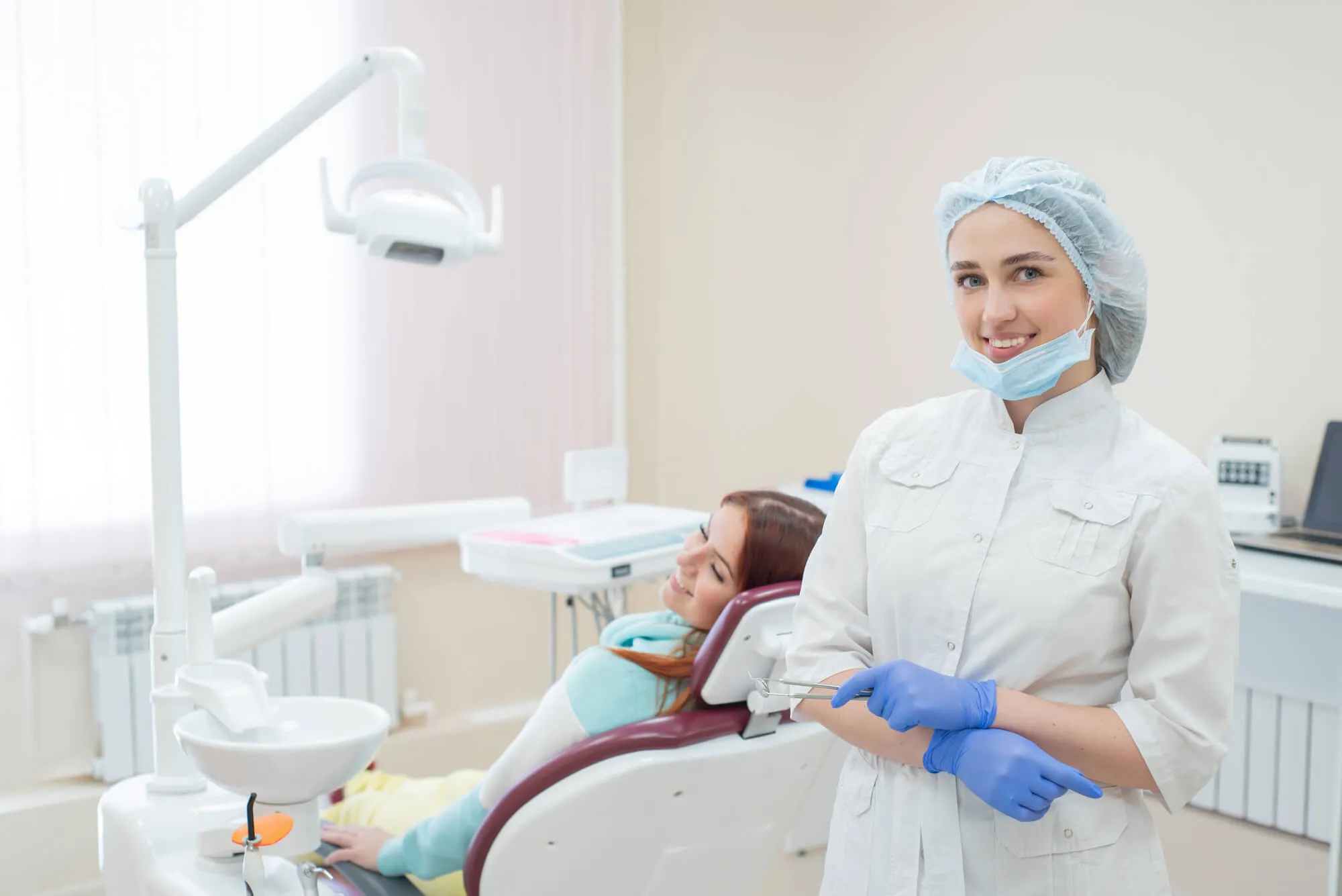 dentist about to receive sedation dentistry 33304