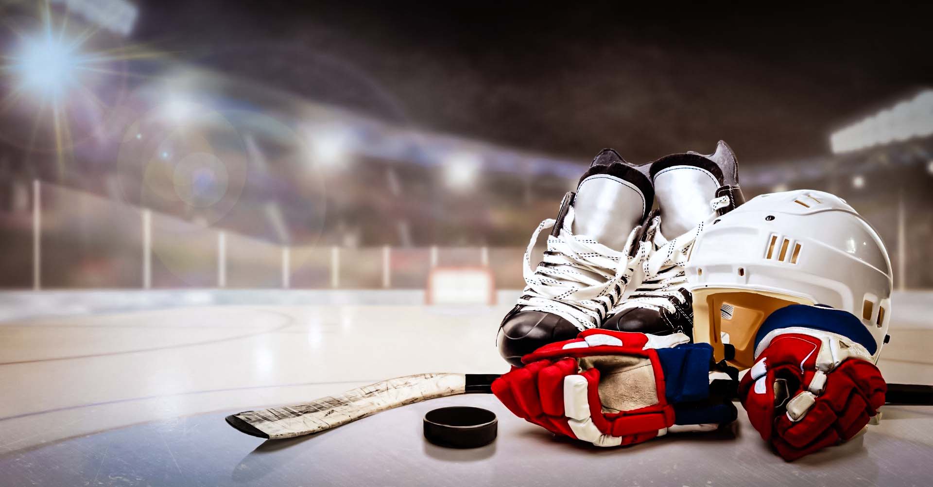 MONCTON HAWKS CAPTURE MONCTONIAN MAJOR BANTAM CROWN