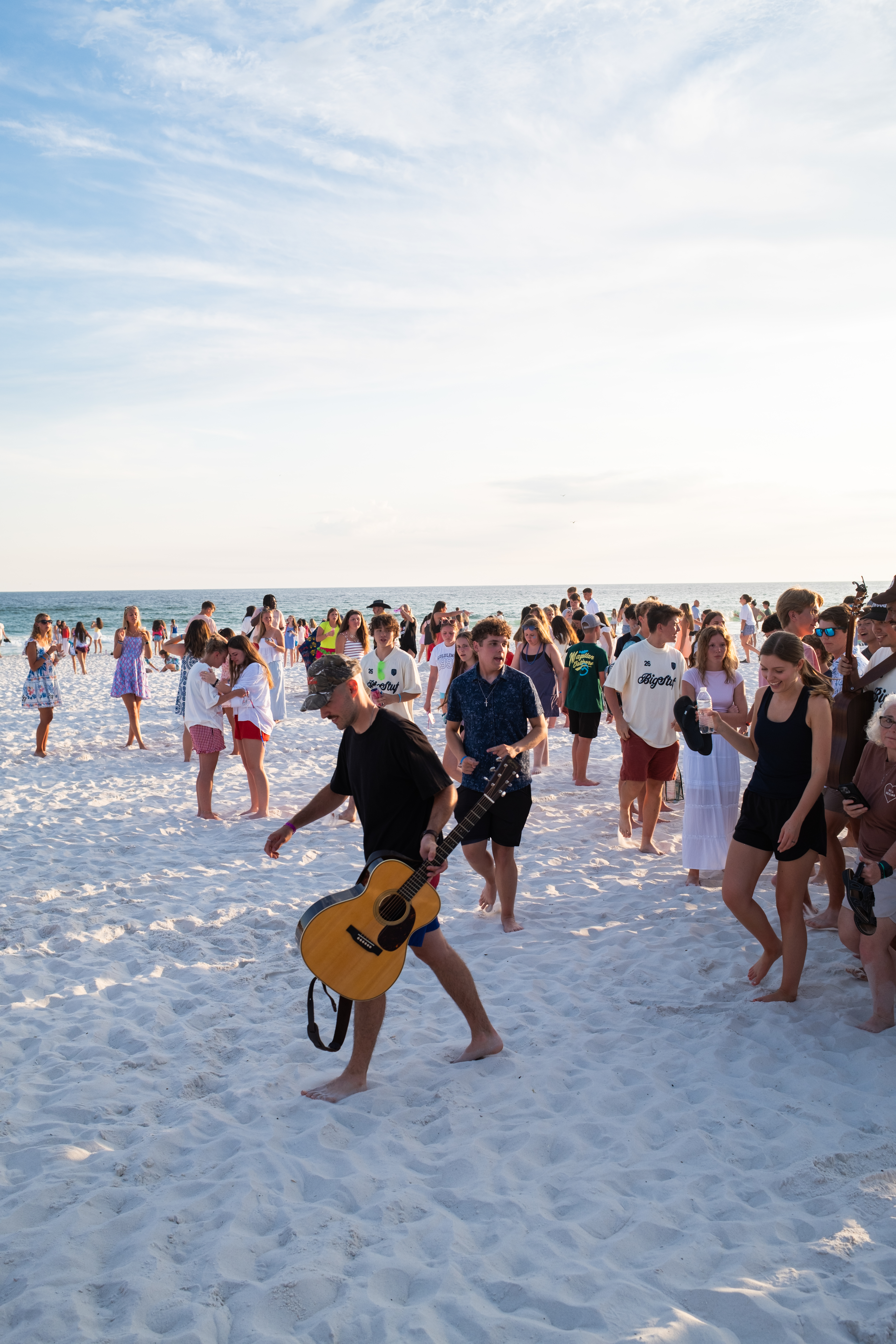 Students worship together during a BigStuf auditorium session