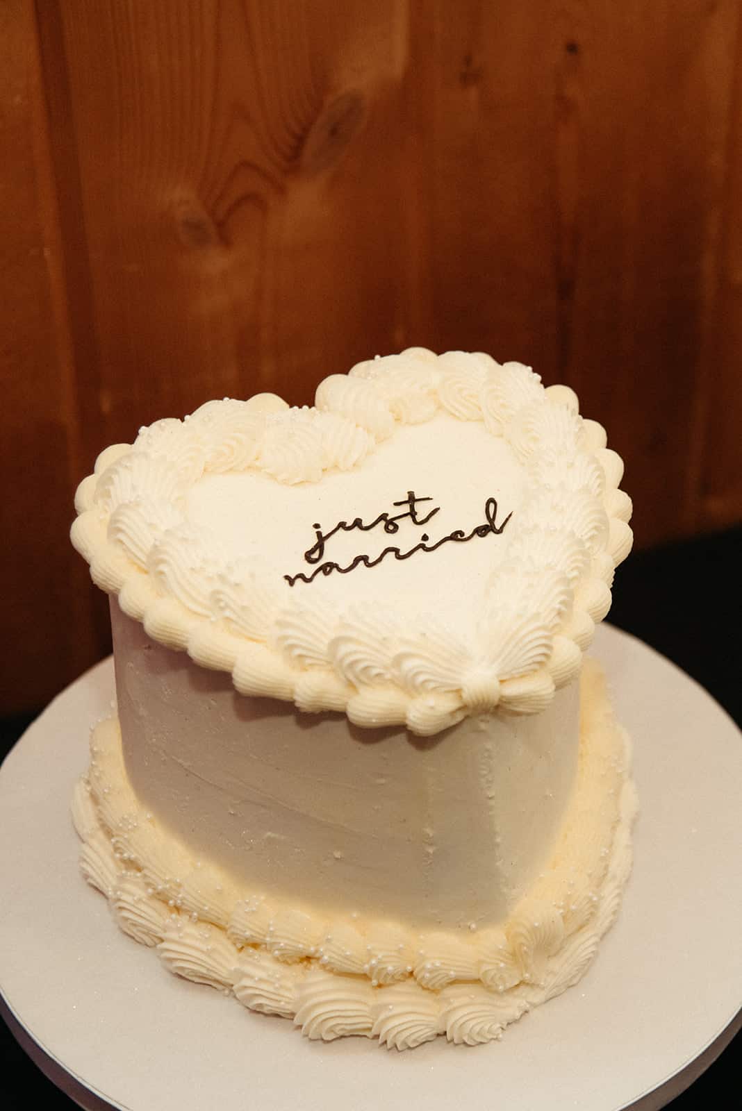 a wedding cake at the Fraser River Lodge near Harrison