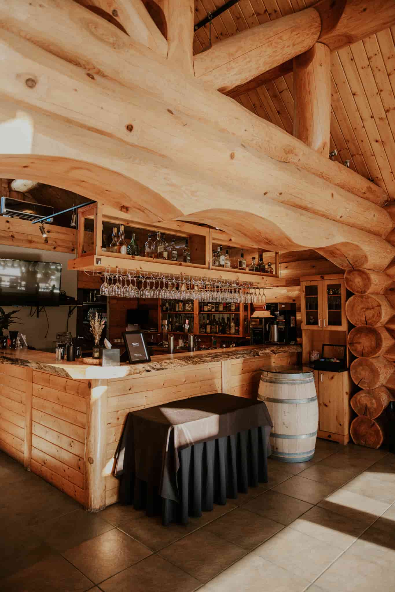The Lounge at the Fraser River Lodge