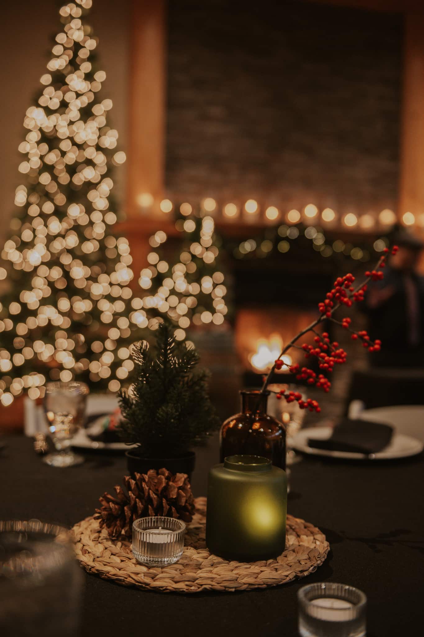 A decorated holiday table at the Fraser River Lodge
