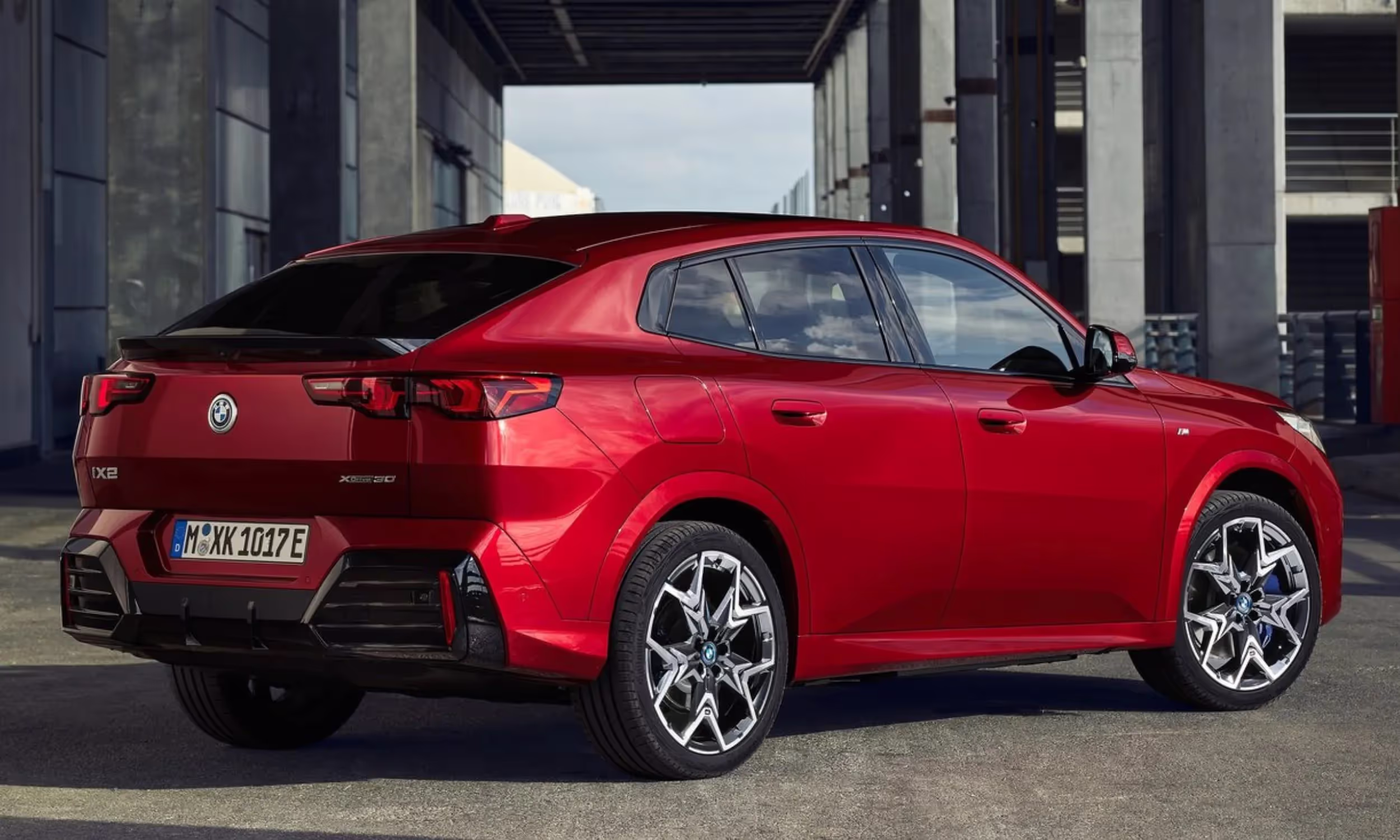 BMW iX2 xDrive30 4