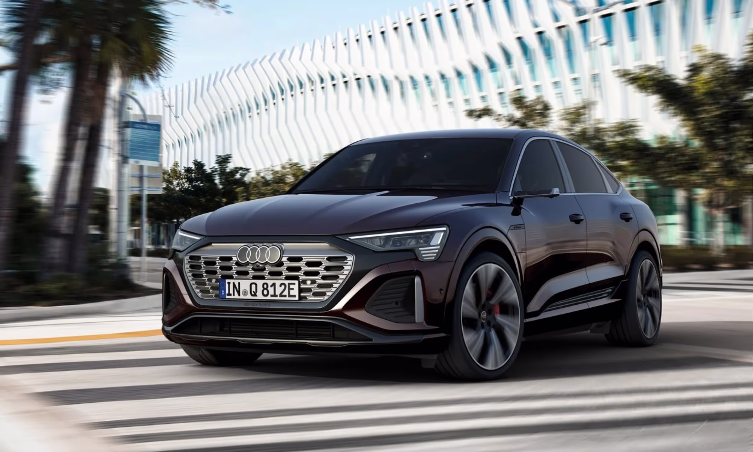 Audi Q8 e-tron 55 Sportback 1
