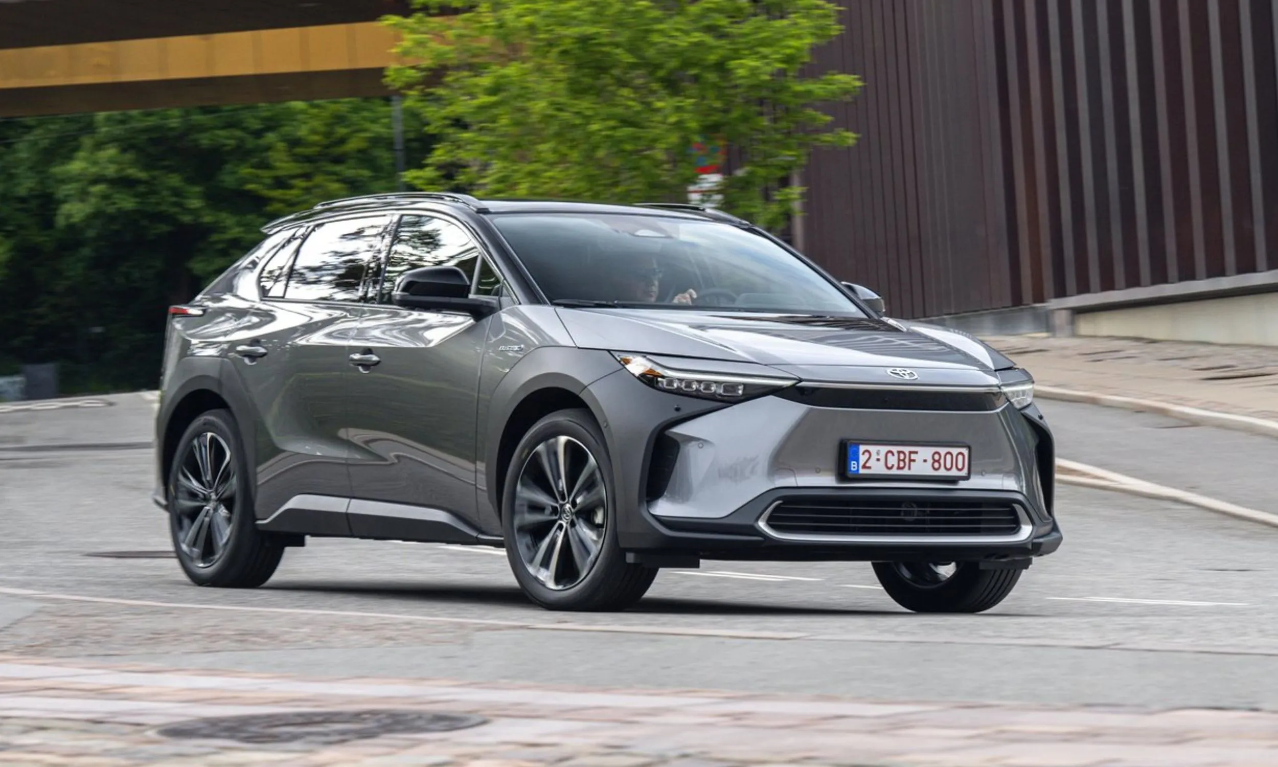 Toyota bZ4X Active Tech AWD 1