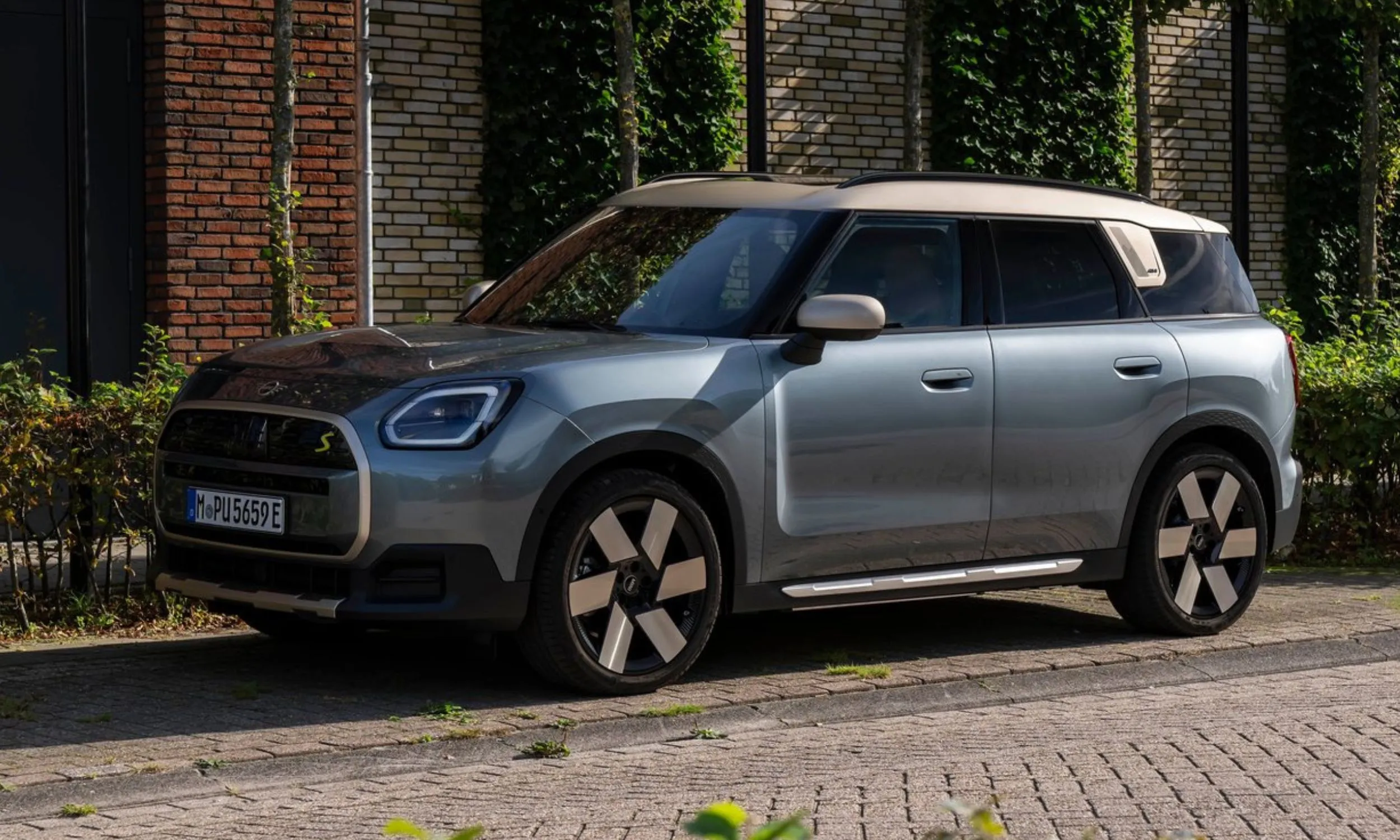 Mini Countryman E SE ALL4 1