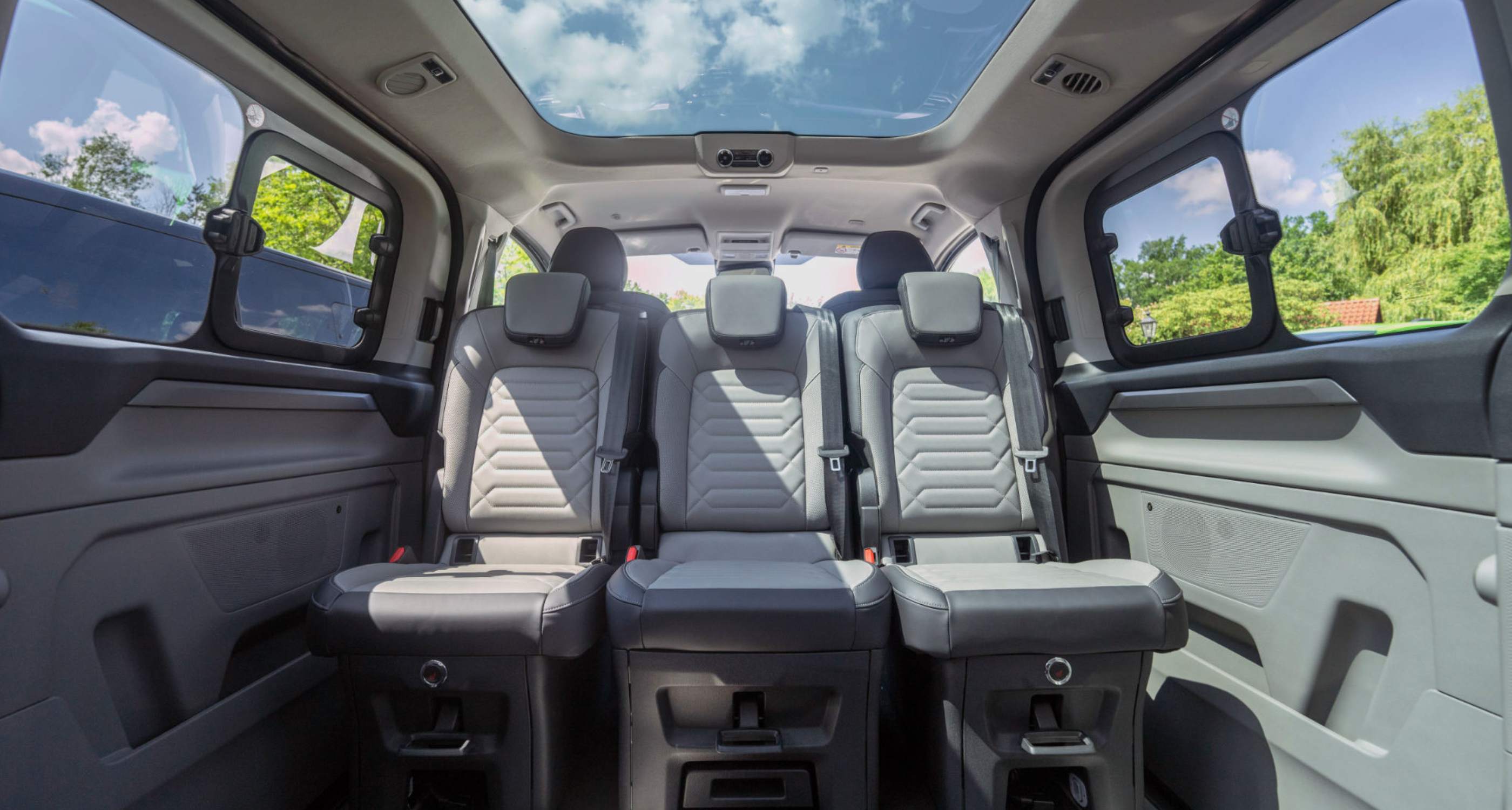Ford E-Tourneo Custom Titanium X 8 seter – miniatyrbilde 3