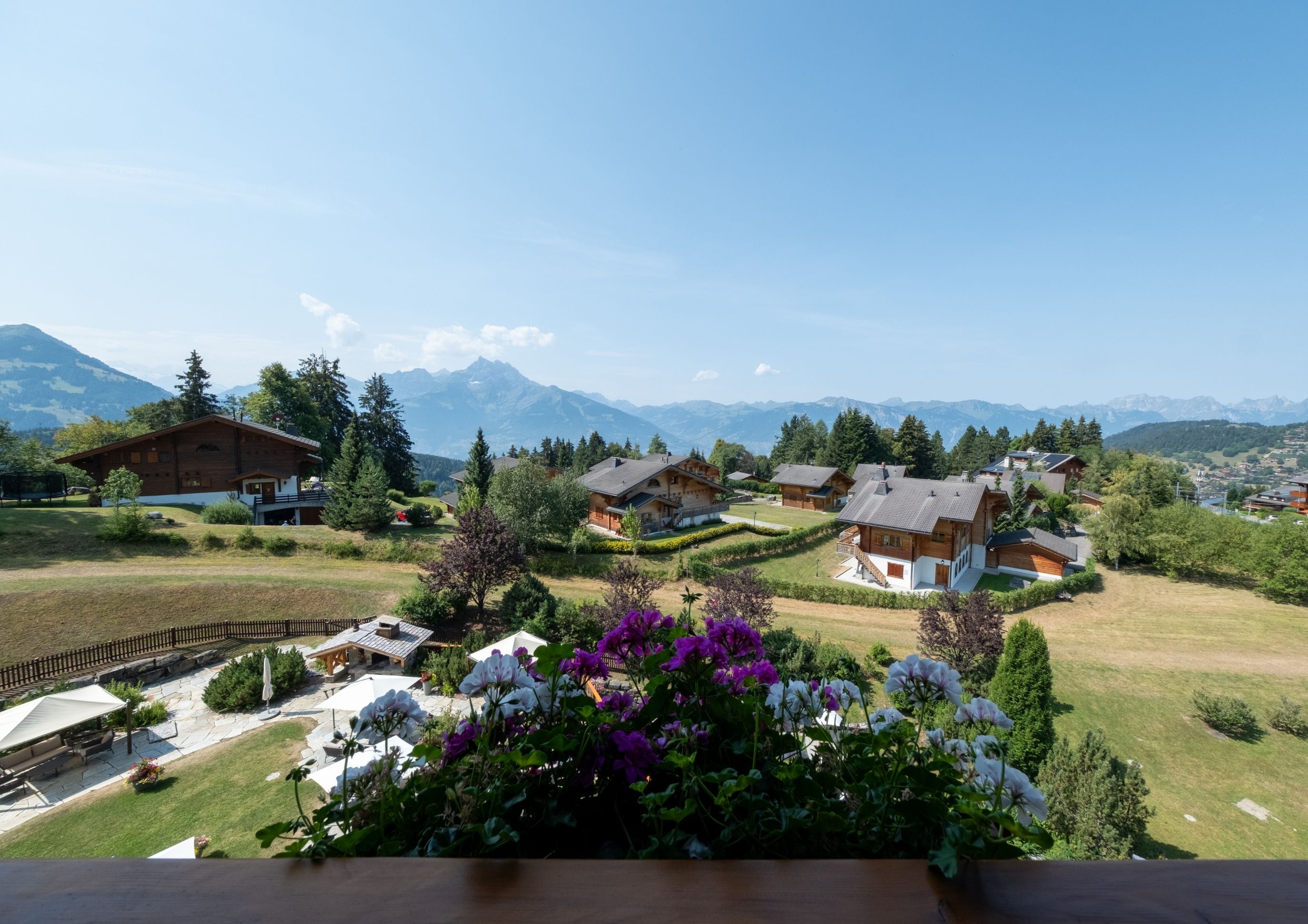 Photo showing the view from the Residence of the magnificent surrounding mountains