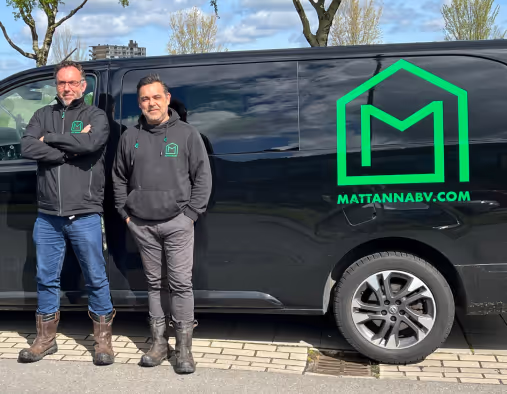 the owner and employee of Mattanna BV