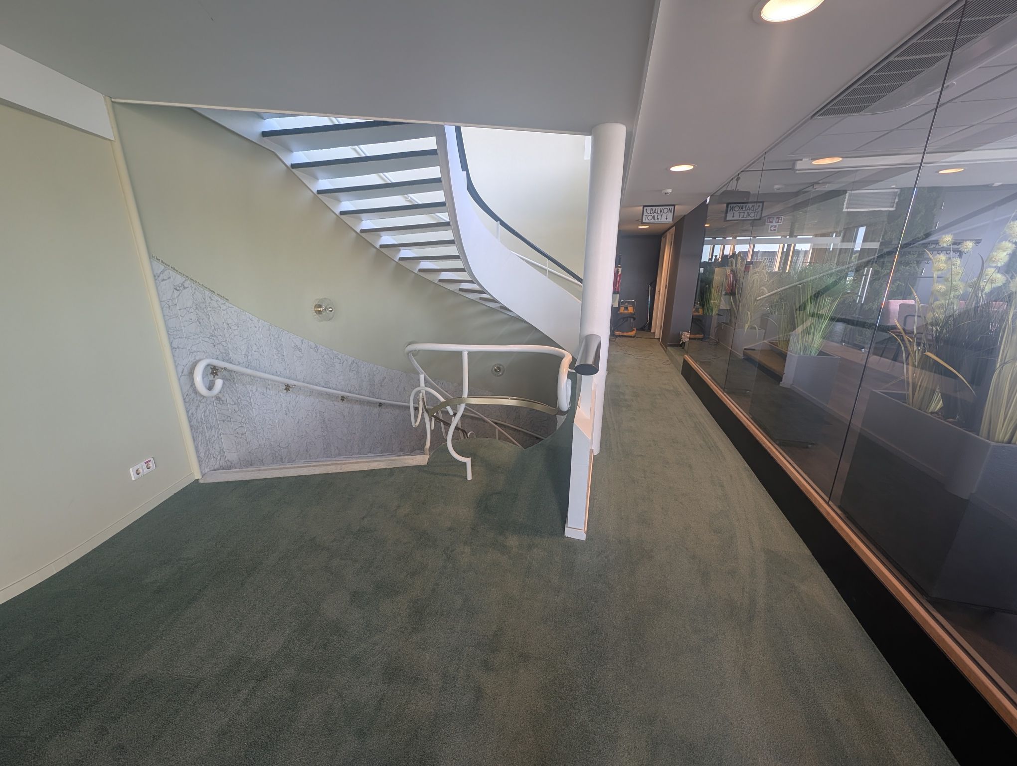 Werkzaamheden van Mattanna B.V. in de Stadsgehoorzaal Vlaardingen