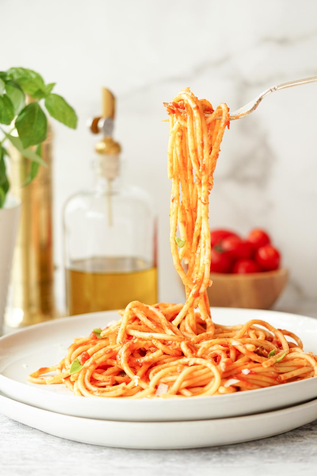 Bucatini Pomodoro