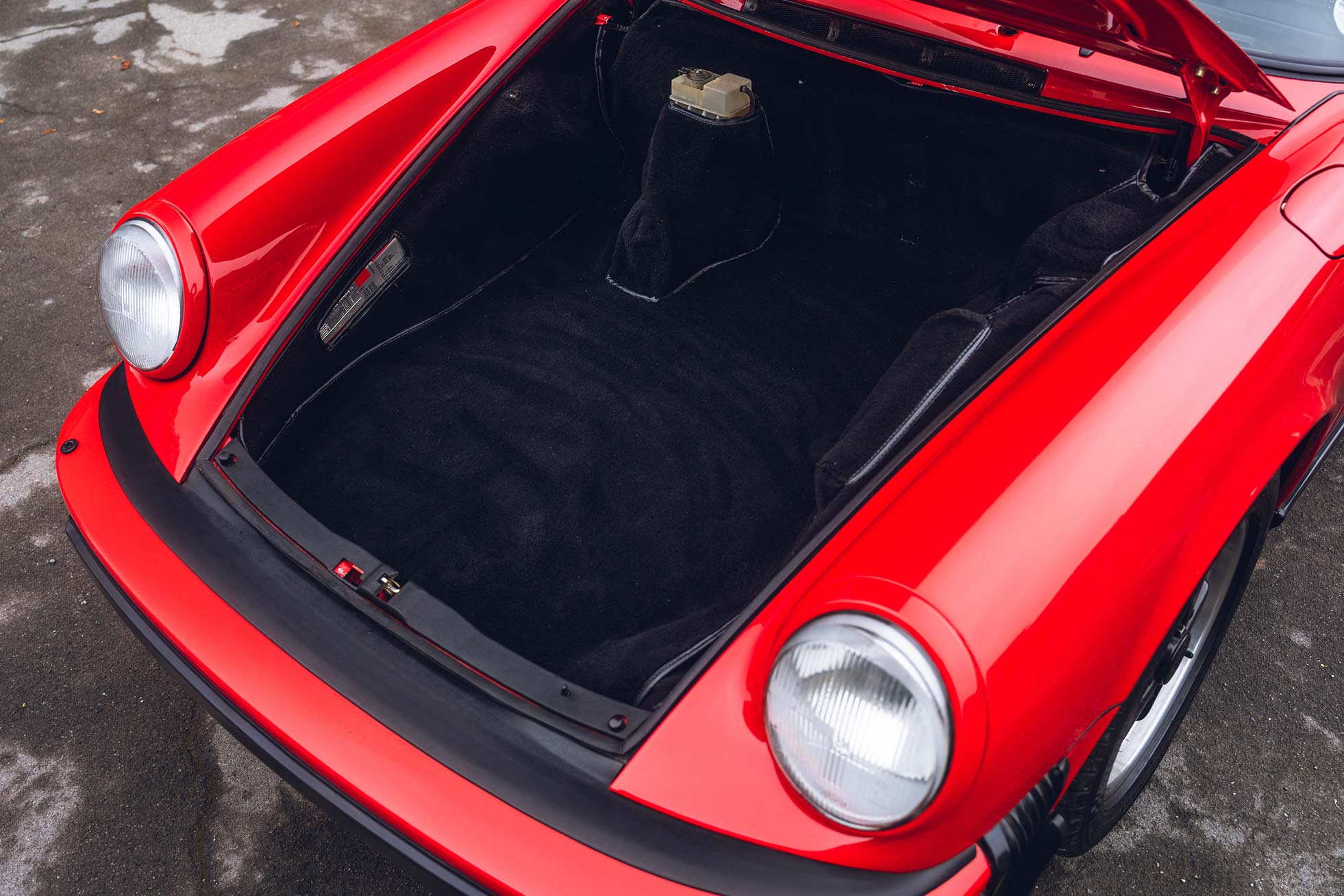 For sale 1987 Porsche 911 3.2 Carrera. Porsche Specialist
