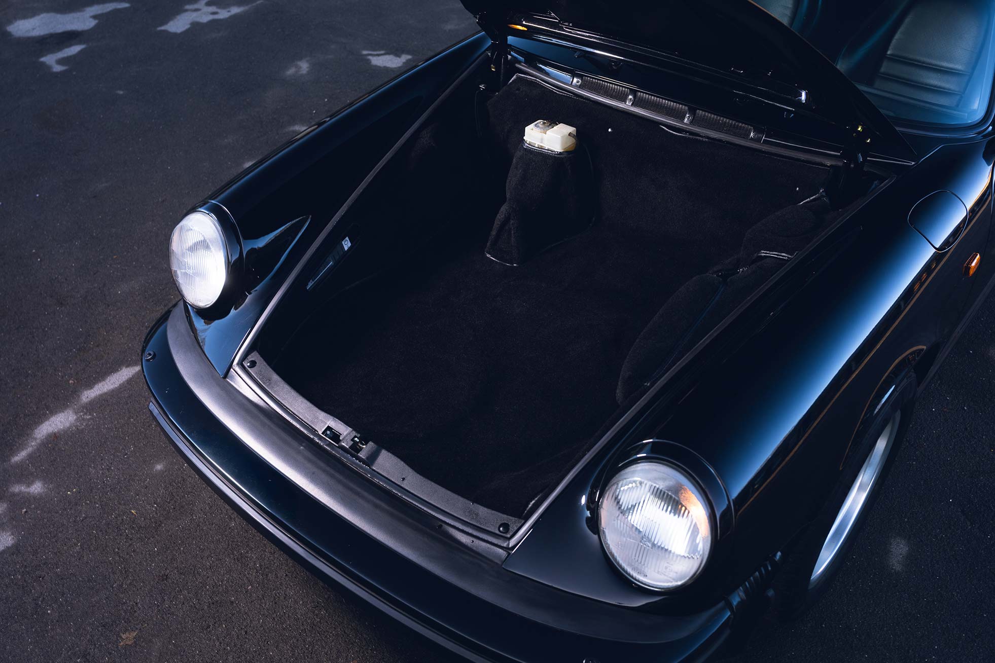 For sale 1989 Porsche 911 3.2 Carrera. Spots Purpose, Porsche specialists