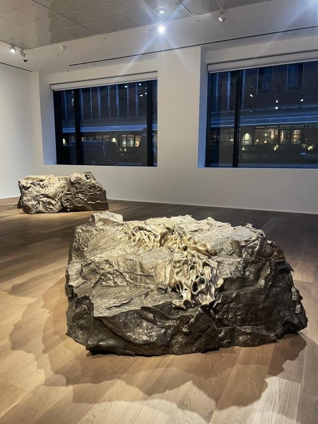 C:\Users\Elo\OneDrive\Documents\GO WITH YAMO ARTICLES\Art + Climate Week - Hauser & Wirth - Cristina Iglesias - The Shore.jpg