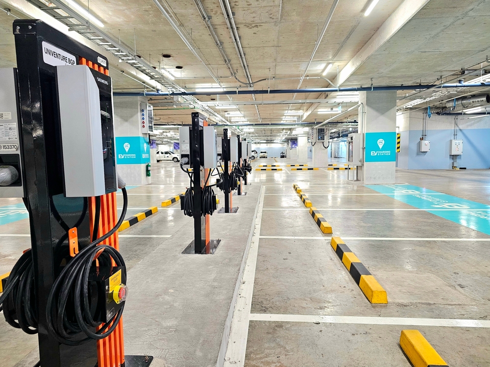 charging stations in a mall