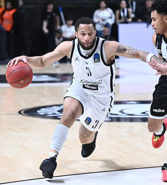 London Lions land EuroCup standout Devante Jones