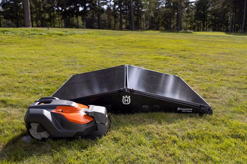 Husqvarna lanserar solcellsladdare