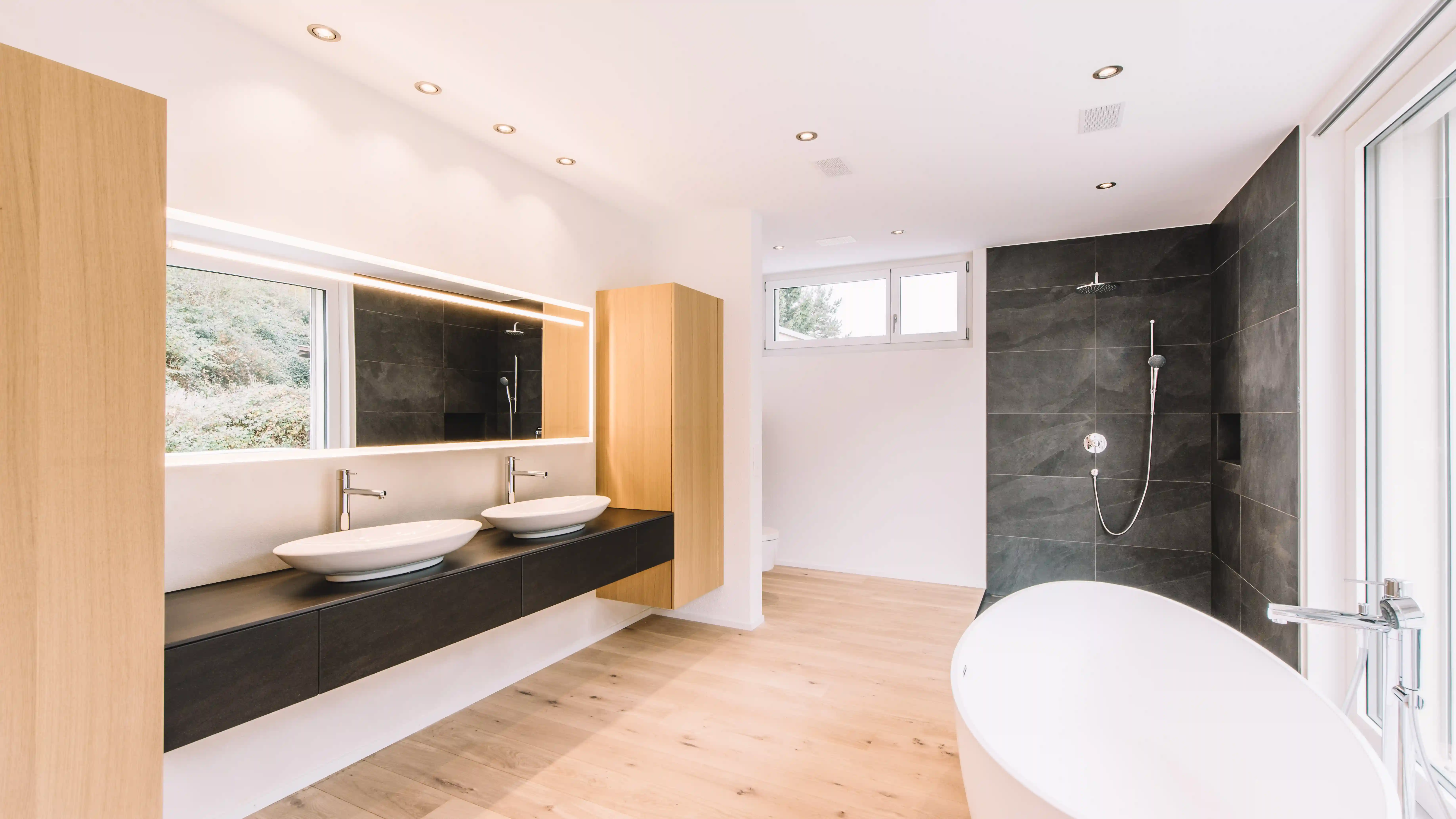 Badezimmer in Attikawohnung