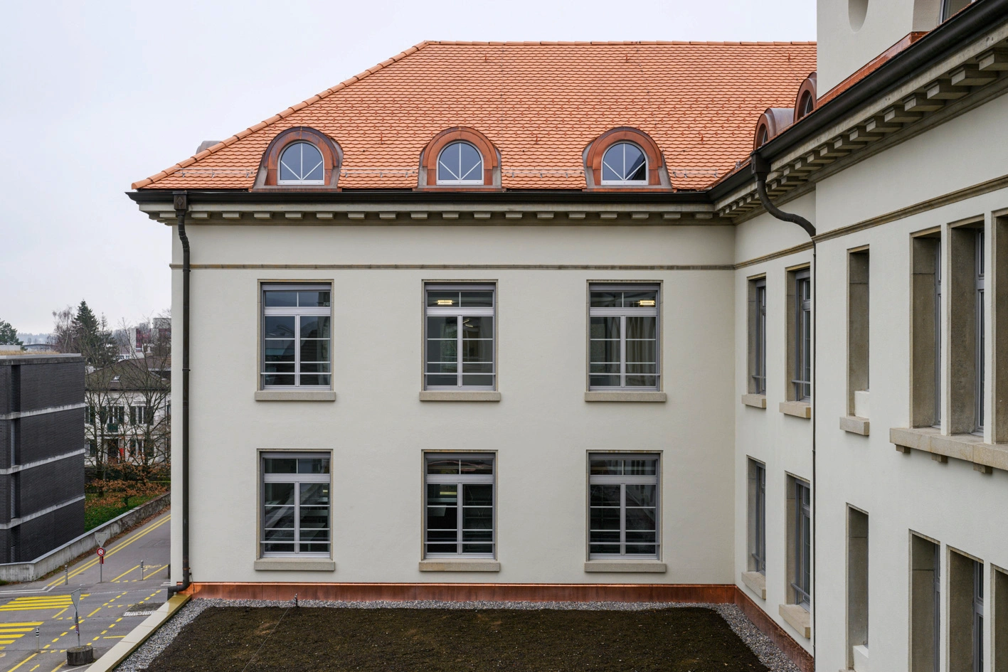 Aussenansicht der Holzmetallfenster