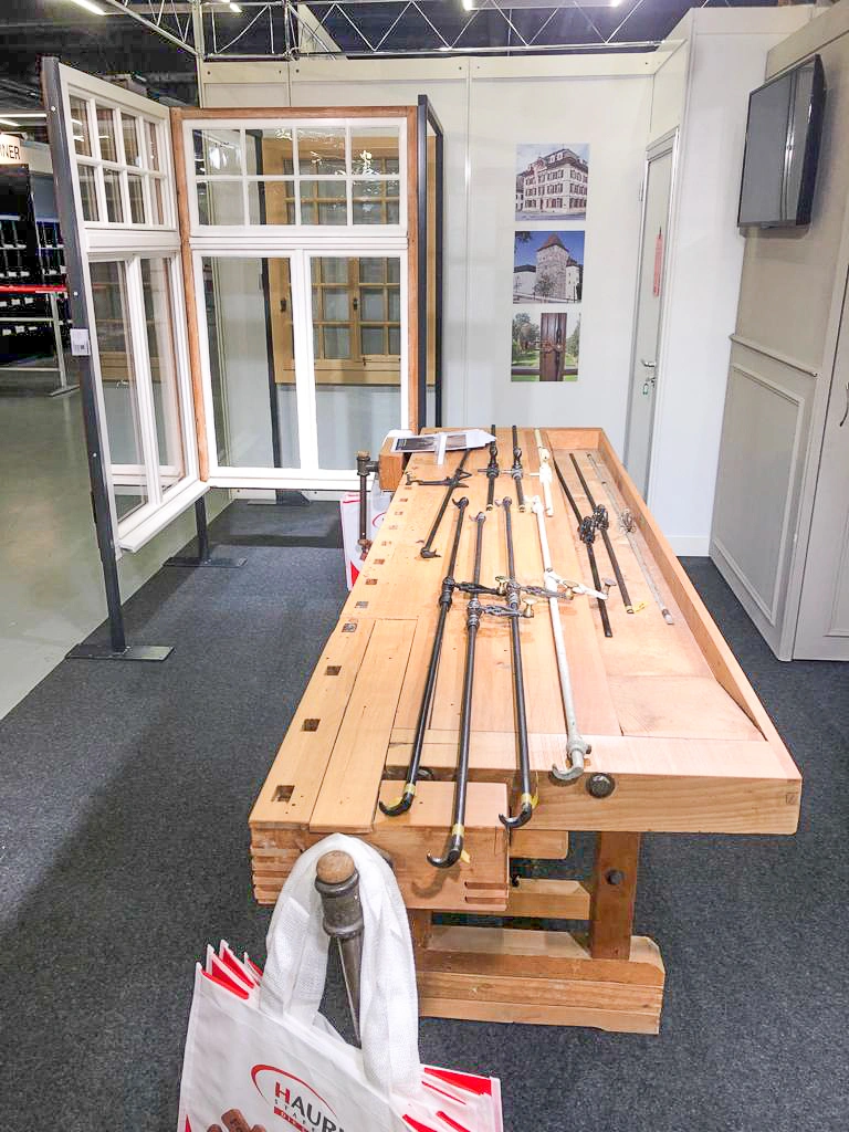 Restaurierte Fensterbeschläge