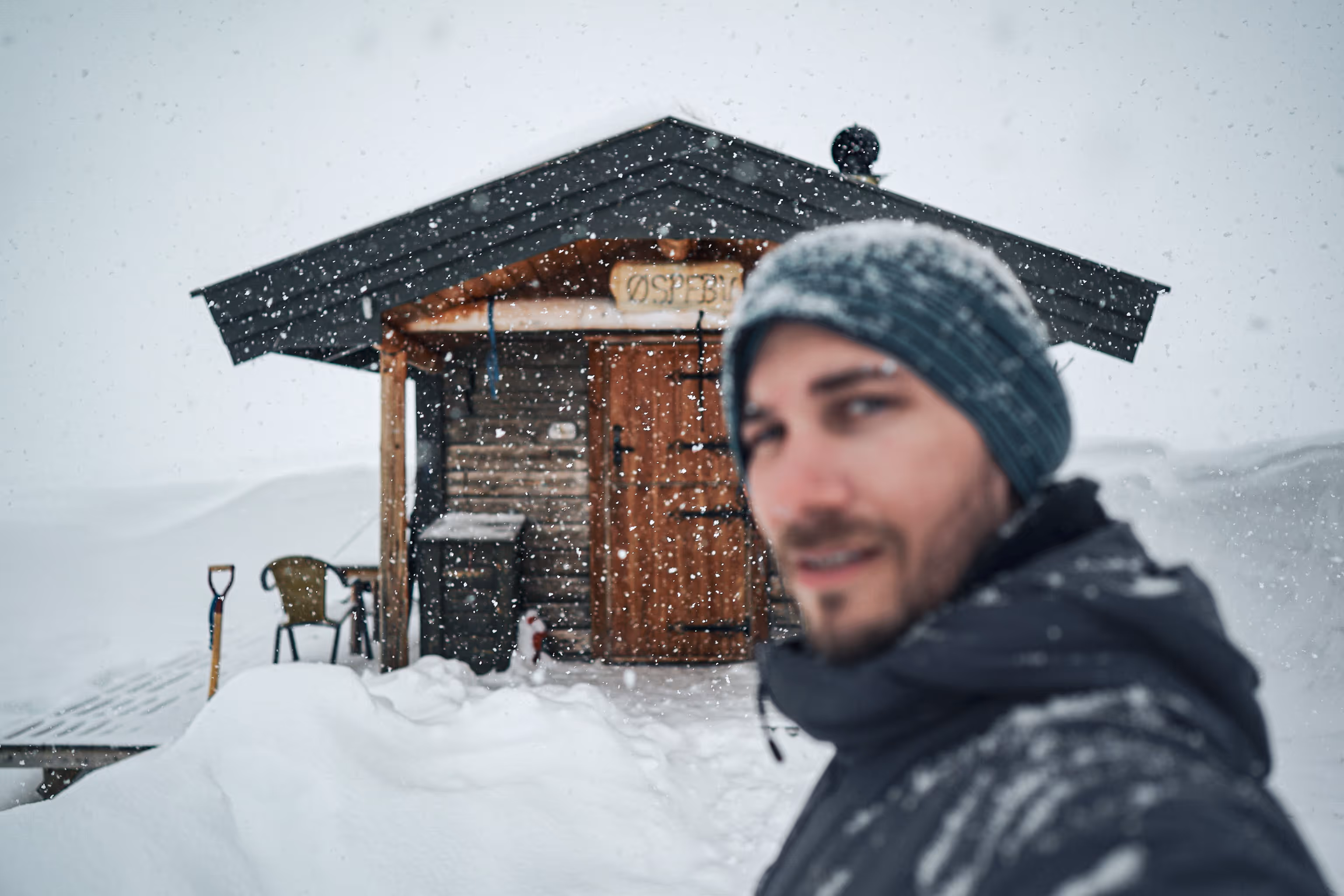 BAFTA nominated Timothy Myers ACS is a prominent Los Angeles based documentary, news, and commercial director of photography, Walkley Excellence in Journalism awardee, and Australian Cinematographers Society Golden Tripod winner.