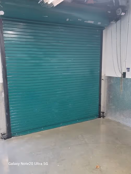 Residential garage door repair services