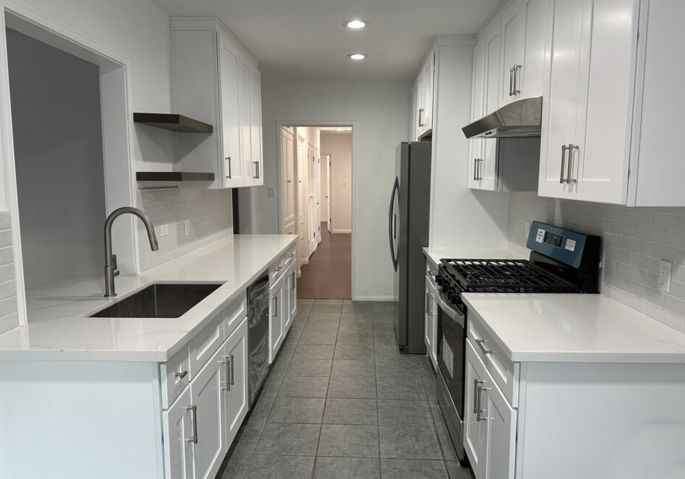 800 Victoria Dr