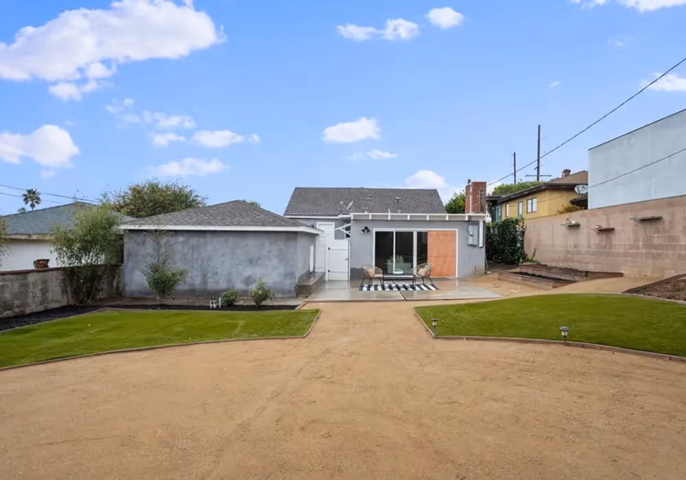 3706 S Weymouth Ave