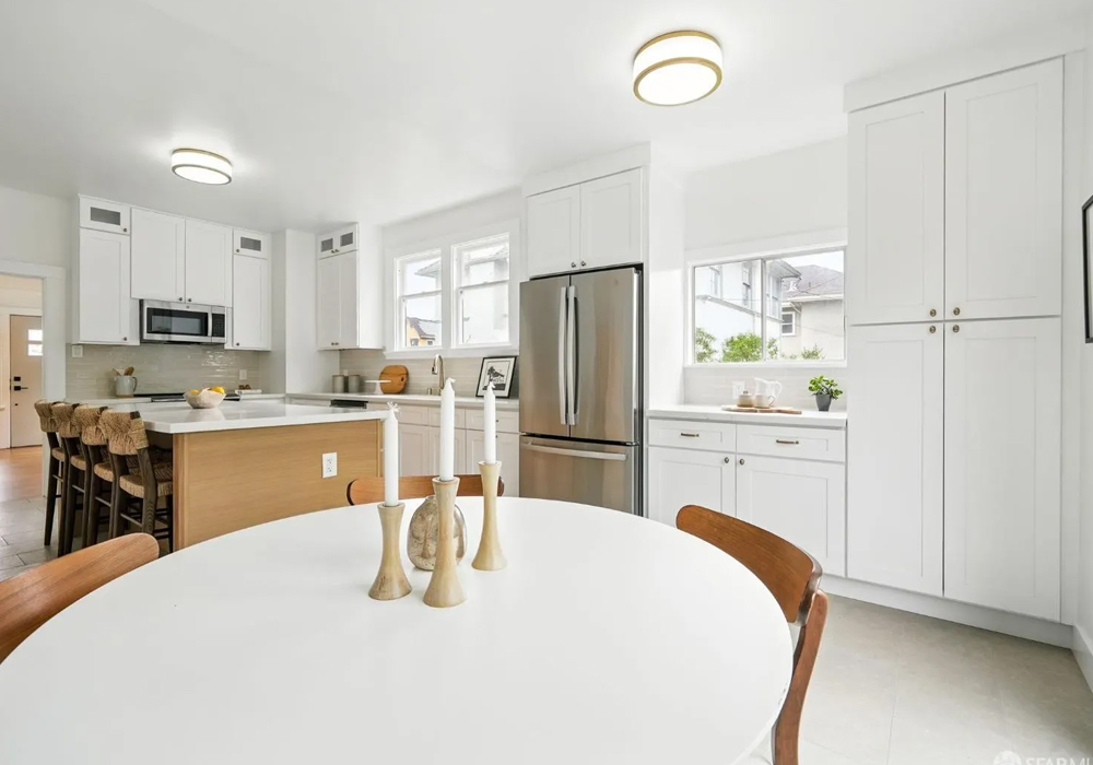 150 De Soto St 