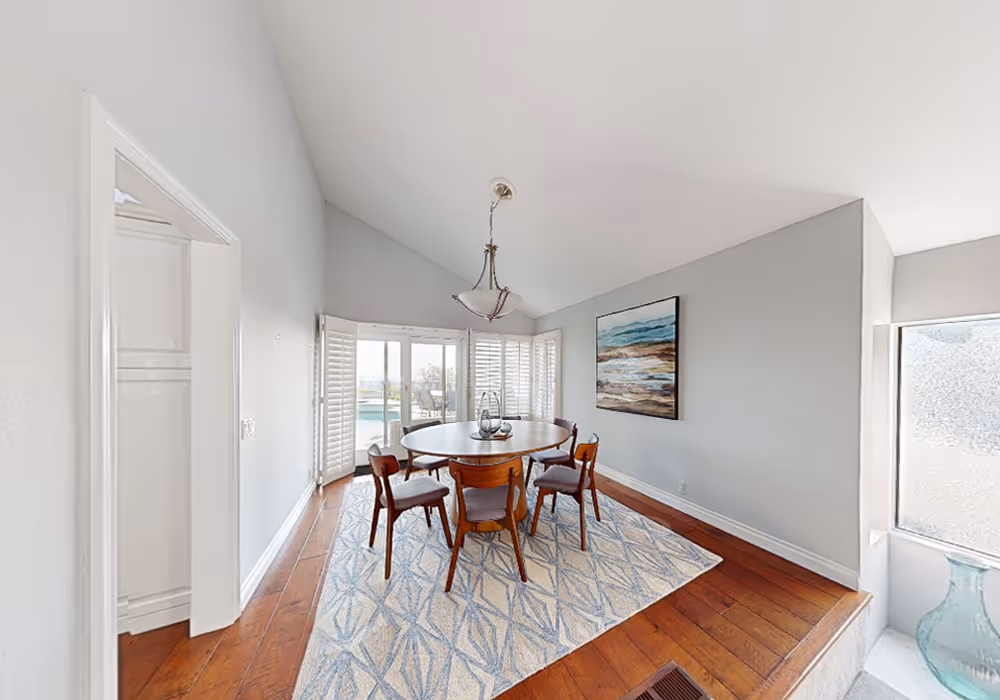 3802 E Summitridge Ln