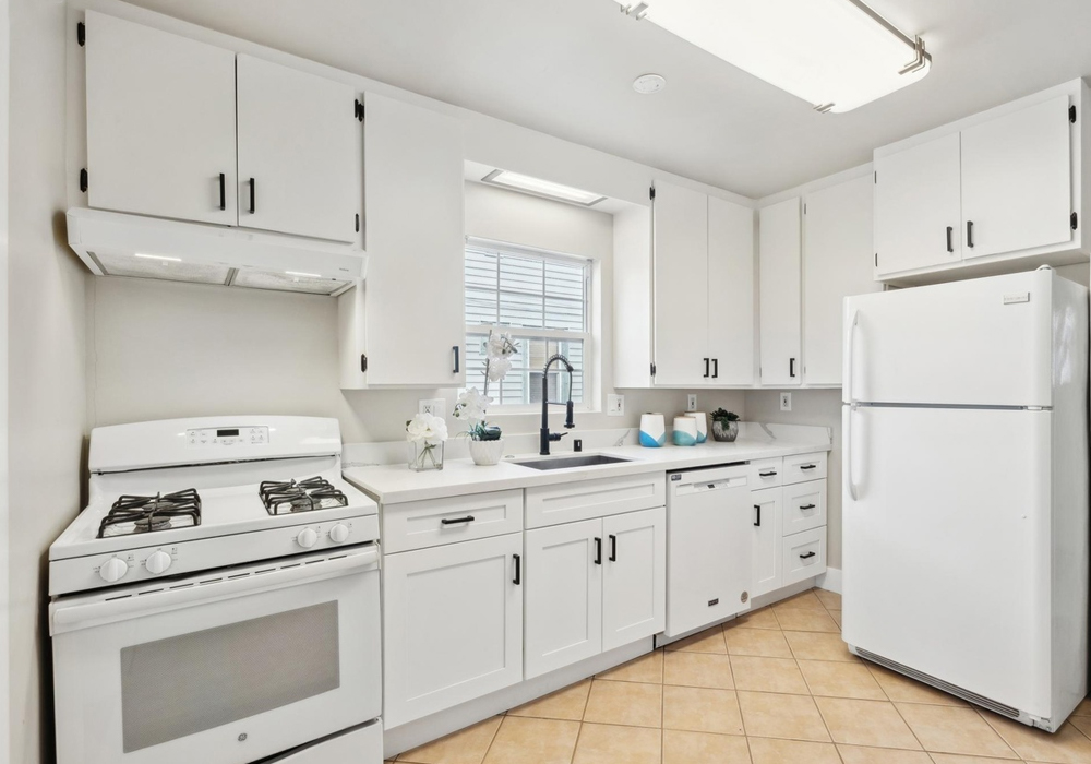 215 Central Ave